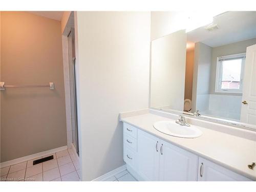 533 Nairn Circle, Milton, ON - Indoor Photo Showing Bathroom