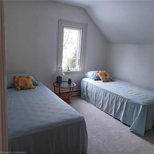 3550 Victoria Avenue, Lincoln, ON - Indoor Photo Showing Bedroom