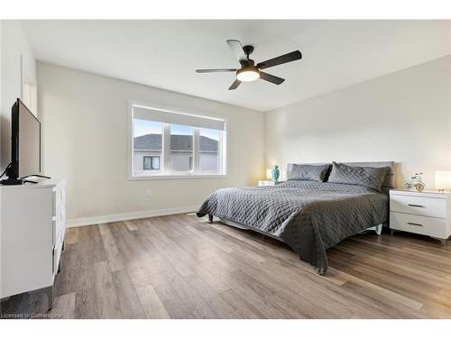 176 Whithorn Crescent Crescent, Caledonia, ON - Indoor Photo Showing Bedroom