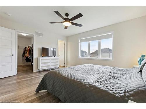 176 Whithorn Crescent Crescent, Caledonia, ON - Indoor Photo Showing Bedroom