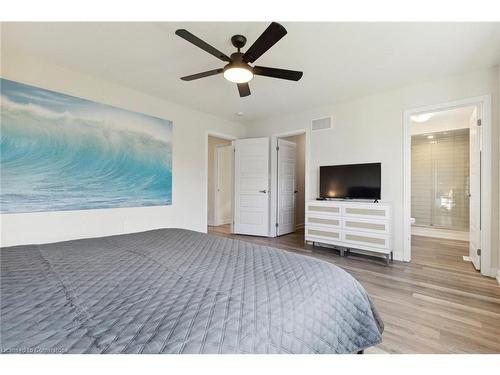 176 Whithorn Crescent Crescent, Caledonia, ON - Indoor Photo Showing Bedroom