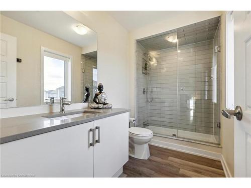 176 Whithorn Crescent Crescent, Caledonia, ON - Indoor Photo Showing Bathroom