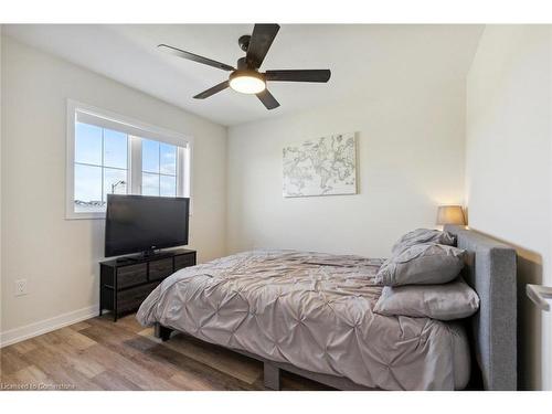 176 Whithorn Crescent Crescent, Caledonia, ON - Indoor Photo Showing Bedroom