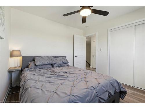 176 Whithorn Crescent Crescent, Caledonia, ON - Indoor Photo Showing Bedroom