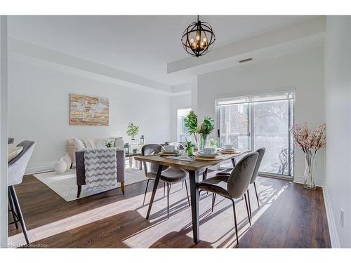 105-5070 Fairview Street, Burlington, ON - Indoor Photo Showing Dining Room