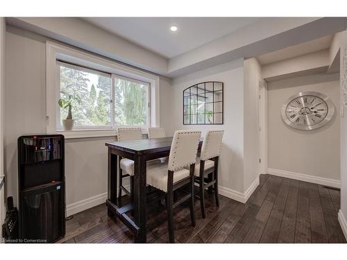 8 Bain Court, Halton Hills, ON - Indoor Photo Showing Dining Room