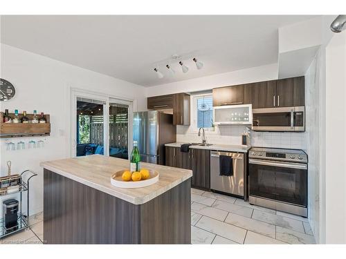 617 Front Street, Quinte West, ON - Indoor Photo Showing Kitchen