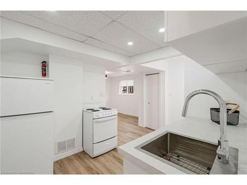 617 Front Street, Quinte West, ON - Indoor Photo Showing Kitchen