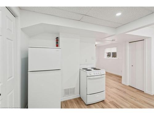 617 Front Street, Quinte West, ON - Indoor Photo Showing Kitchen