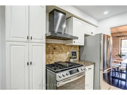 15 Rosebud Avenue, Brampton, ON - Indoor Photo Showing Kitchen With Stainless Steel Kitchen