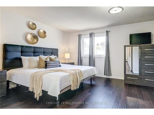 15 Rosebud Avenue, Brampton, ON - Indoor Photo Showing Bedroom