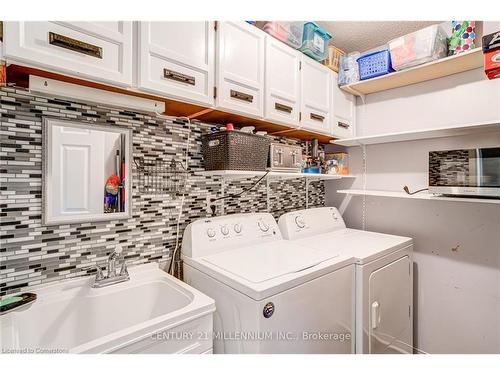 15 Rosebud Avenue, Brampton, ON - Indoor Photo Showing Laundry Room