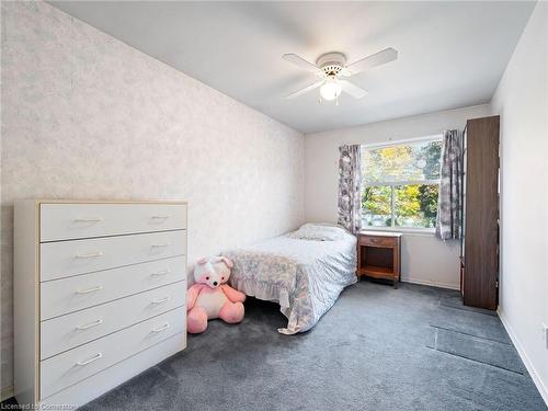 3462 Bannerhill Avenue, Mississauga, ON - Indoor Photo Showing Bedroom