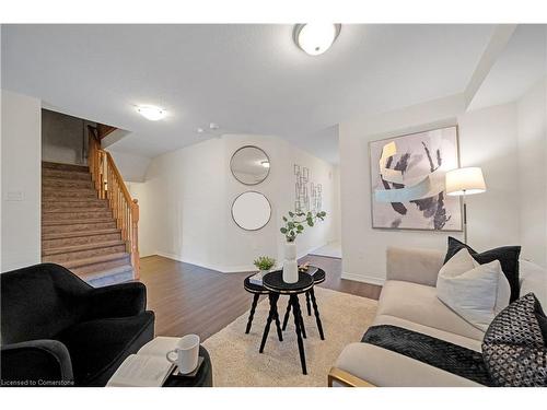 7705 Sassafras Trail Trail, Niagara Falls, ON - Indoor Photo Showing Living Room