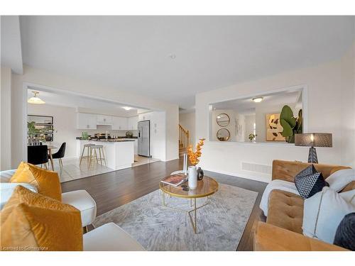 7705 Sassafras Trail Trail, Niagara Falls, ON - Indoor Photo Showing Living Room