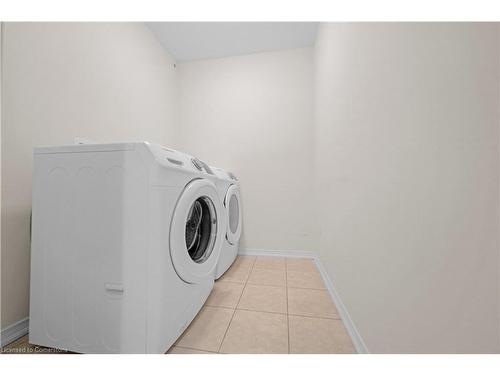 7705 Sassafras Trail Trail, Niagara Falls, ON - Indoor Photo Showing Laundry Room