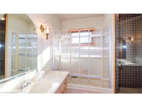 138 Glenwood Drive, Wasaga Beach, ON - Indoor Photo Showing Bathroom