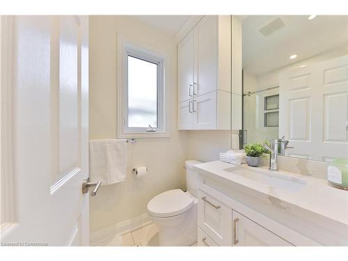 1785 Kingston Road, Toronto, ON - Indoor Photo Showing Bathroom