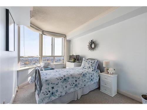 1912-3605 Kariya Drive, Mississauga, ON - Indoor Photo Showing Bedroom