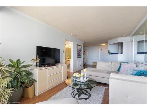 1912-3605 Kariya Drive, Mississauga, ON - Indoor Photo Showing Living Room