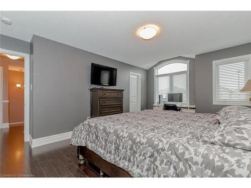 22 Mcintyre Lane Lane, Grand Valley, ON - Indoor Photo Showing Bedroom