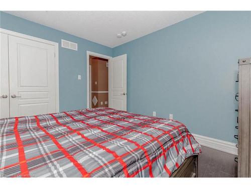 22 Mcintyre Lane Lane, Grand Valley, ON - Indoor Photo Showing Bedroom