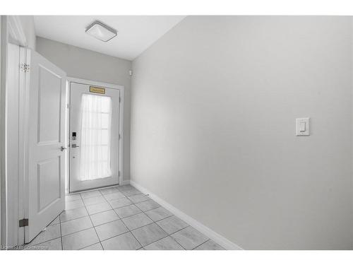 6733 Cropp Street Street, Niagara Falls, ON - Indoor Photo Showing Other Room