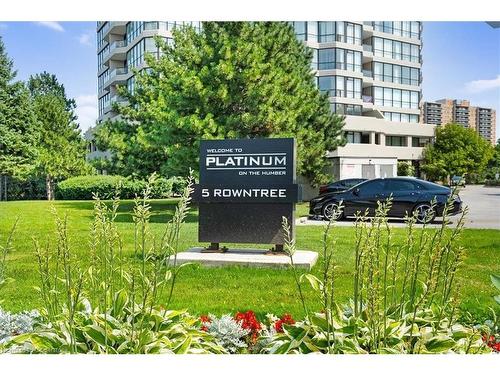 911-5 Rowntree Road, Toronto, ON - Outdoor