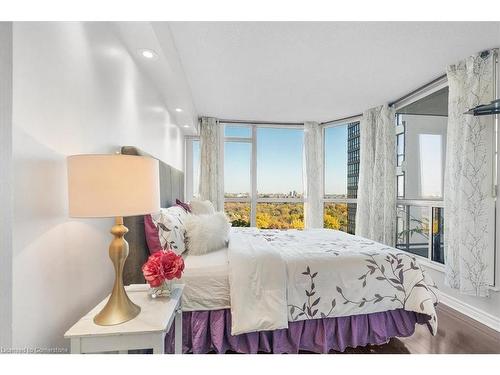 911-5 Rowntree Road, Toronto, ON - Indoor Photo Showing Bedroom