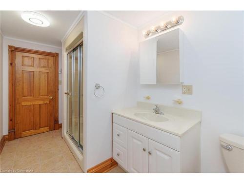 338 Walnut Street, Collingwood, ON - Indoor Photo Showing Bathroom