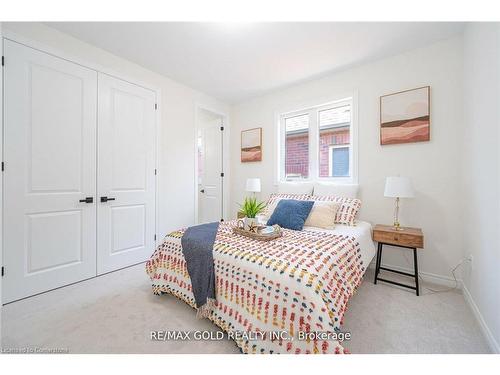 27 Lippa Drive, Caledon, ON - Indoor Photo Showing Bedroom