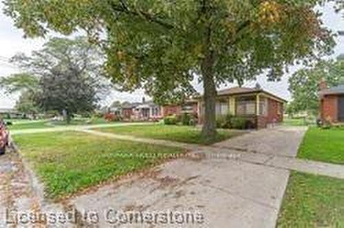 7634 Wilson Crescent, Niagara Falls, ON - Outdoor