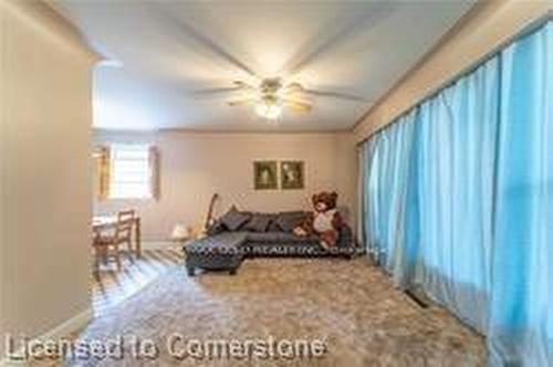 7634 Wilson Crescent, Niagara Falls, ON - Indoor Photo Showing Bedroom