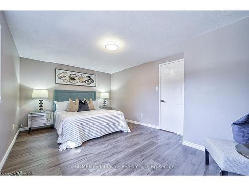 131 Poplar Drive, Cambridge, ON - Indoor Photo Showing Bedroom