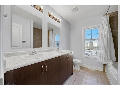 2122 Royal Gala Circle, Mississauga, ON - Indoor Photo Showing Bathroom