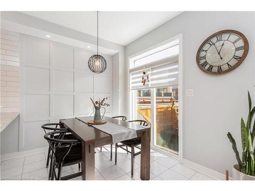 3038 Hibiscus Gardens, Oakville, ON - Indoor Photo Showing Dining Room