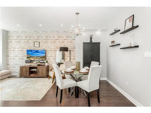 3038 Hibiscus Gardens, Oakville, ON - Indoor Photo Showing Dining Room