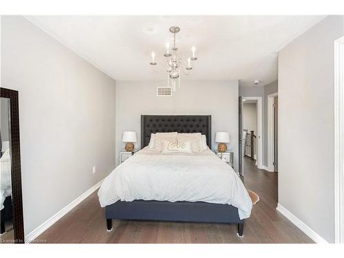 3038 Hibiscus Gardens, Oakville, ON - Indoor Photo Showing Bedroom