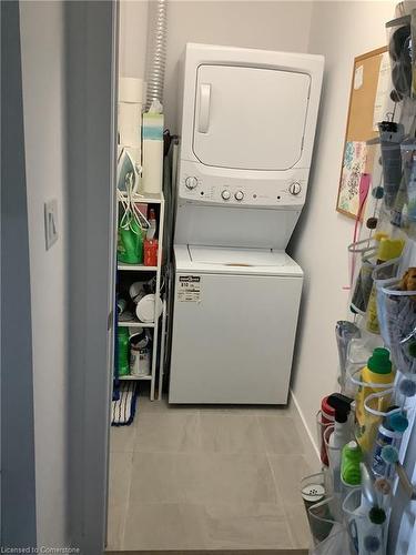 203-101 Shoreview Place, Hamilton, ON - Indoor Photo Showing Laundry Room