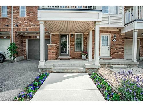 923 Sprague Place, Milton, ON - Outdoor With Facade