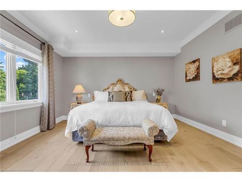 410 Atwater Avenue, Mississauga, ON - Indoor Photo Showing Bedroom