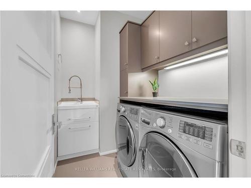 410 Atwater Avenue, Mississauga, ON - Indoor Photo Showing Laundry Room