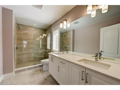 3084 Tillmann Road, London, ON - Indoor Photo Showing Bathroom