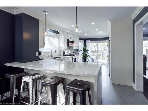 3087 Orleans Road, Mississauga, ON - Indoor Photo Showing Kitchen With Upgraded Kitchen