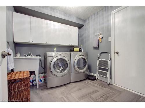 3087 Orleans Road, Mississauga, ON - Indoor Photo Showing Laundry Room