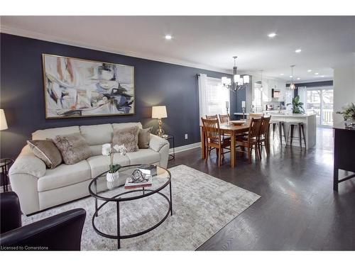 3087 Orleans Road, Mississauga, ON - Indoor Photo Showing Living Room