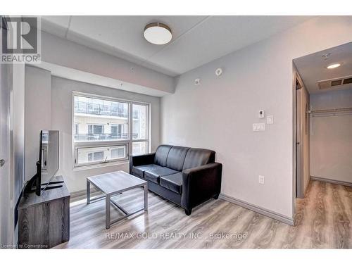 G304-275 Larch Street, Waterloo, ON - Indoor