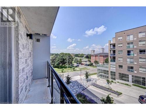 G304-275 Larch Street, Waterloo, ON - Outdoor