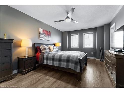 22 Abigail Crescent, Caledon, ON - Indoor Photo Showing Bedroom