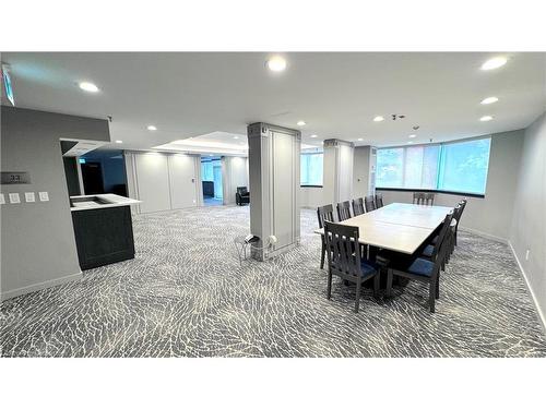 1001 Cedarglen Gate, Mississauga, ON - Indoor Photo Showing Dining Room